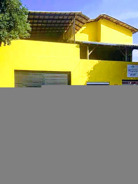 Pintura de faxaida de restaurante na cor amarelo fervo da coral rende muito. 